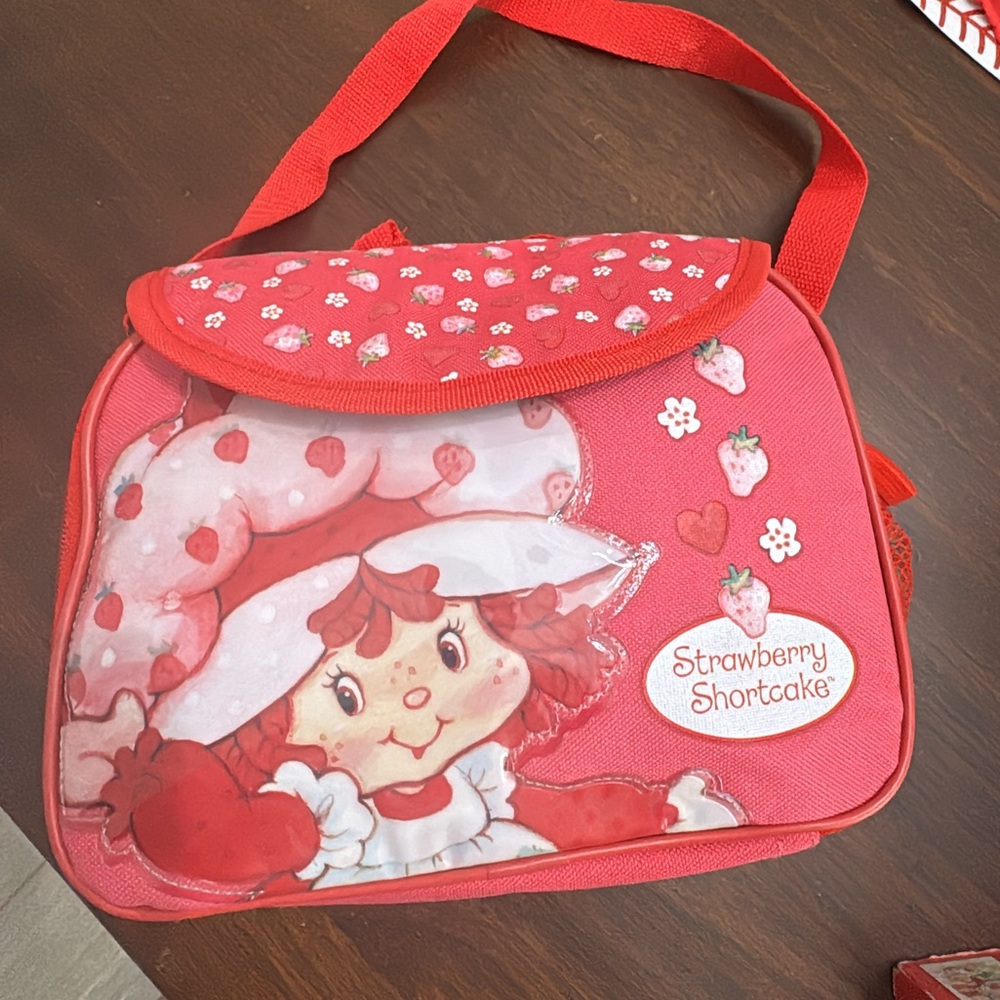 Strawberry Shortcake lunch box